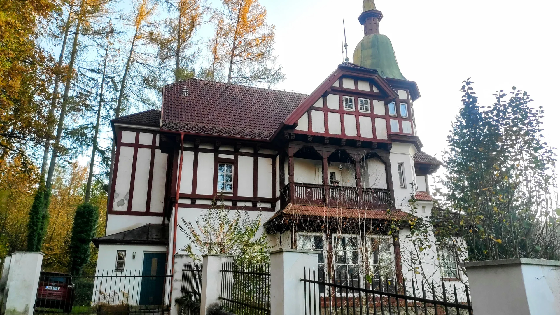 Gallery image